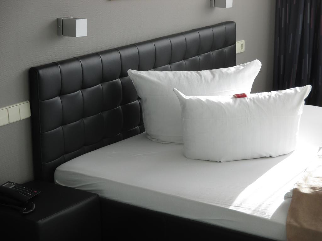 Businesshotel & Appartements Stuttgart-Vaihingen Oda fotoğraf