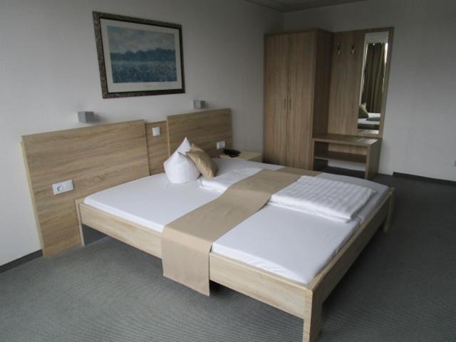 Businesshotel & Appartements Stuttgart-Vaihingen Dış mekan fotoğraf