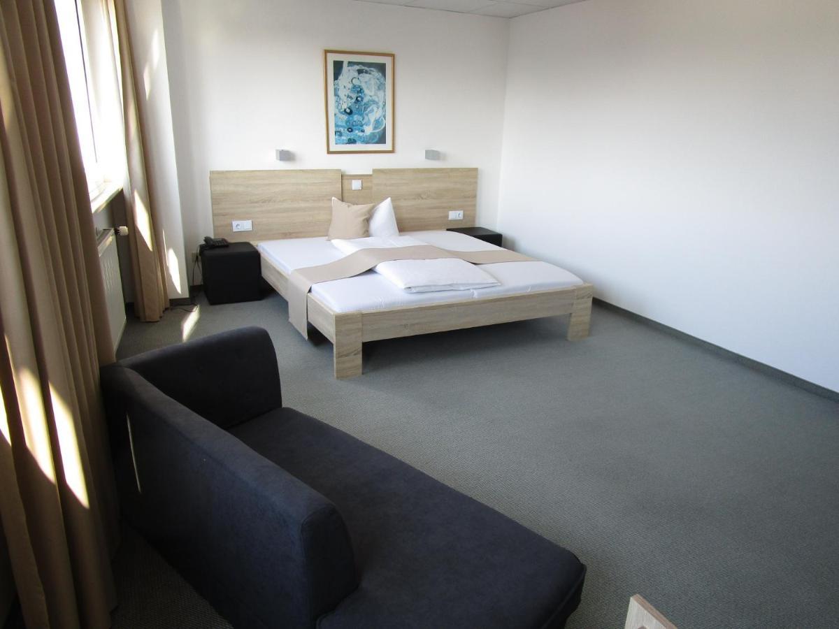 Businesshotel & Appartements Stuttgart-Vaihingen Dış mekan fotoğraf