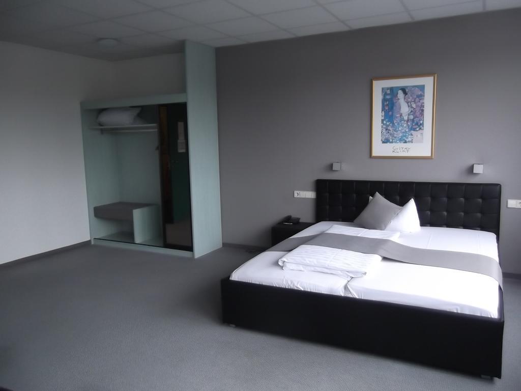 Businesshotel & Appartements Stuttgart-Vaihingen Dış mekan fotoğraf